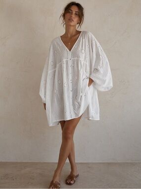 OYSHO (a Zara brand) NWT white cotton eyelet oversized top/dress/coverup